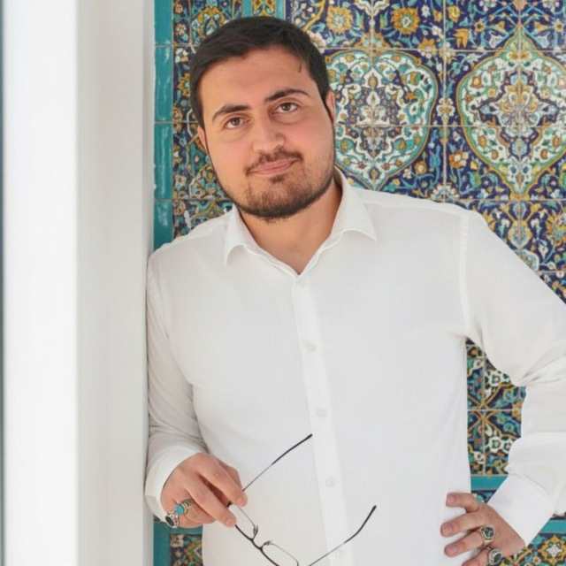 مترجم عراقي في مشهد